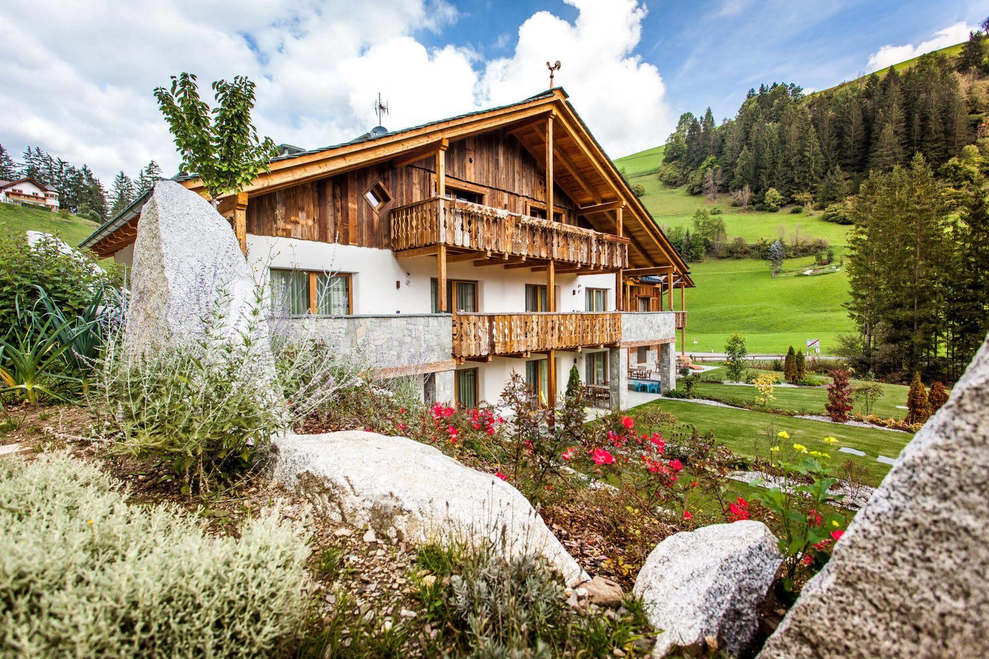 Alpine Mountain Chalet San Vigilio Di Marebbe Εξωτερικό φωτογραφία